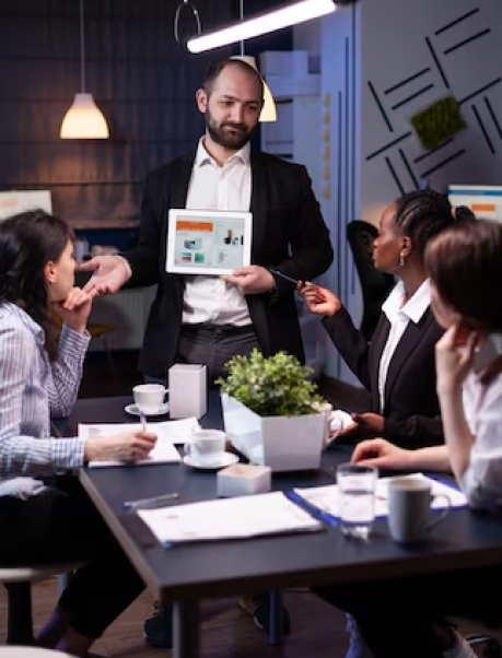 Dịch Vụ Marketing Trọn Gói & Ứng Dụng AI Thực Chiến Cho Doanh Nghiệp